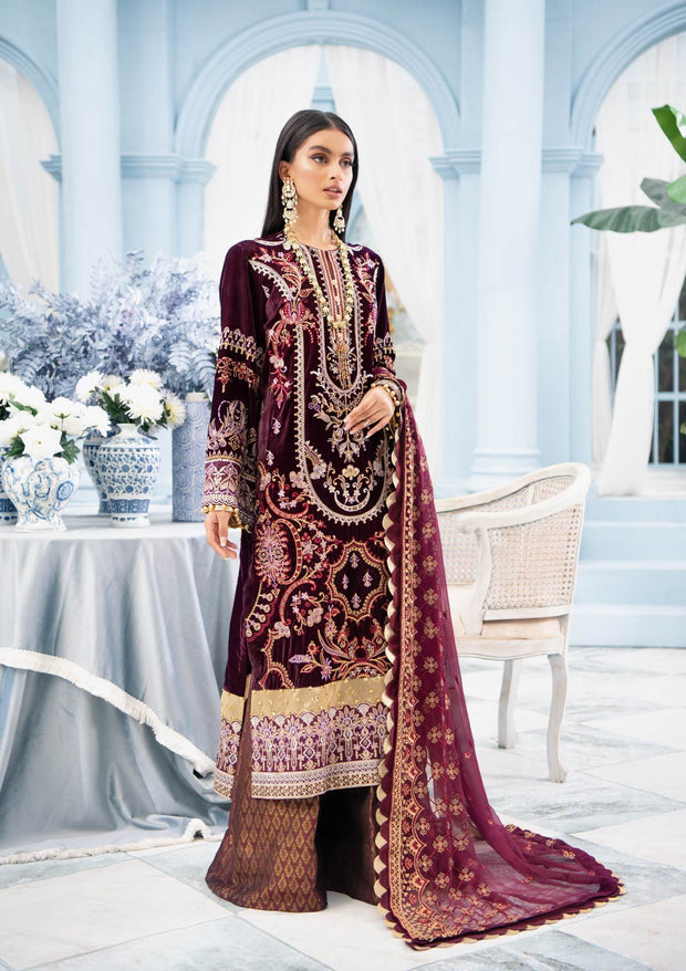 Embroidered Velvet Dress Pakistani in Plum Shade