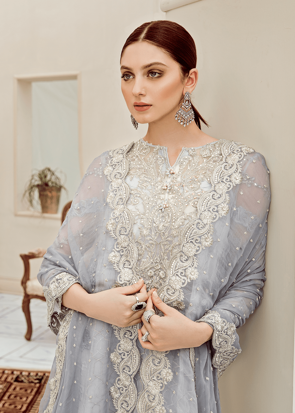 Fancy embroidered dresses with elegant thread embroidery MEDIUM Fancy embroidered dresses with elegant thread embroidery MEDIUM