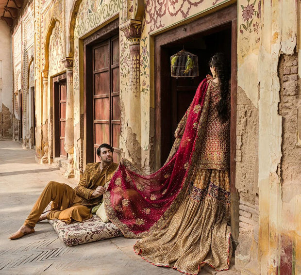 Embellished Golden Lehenga Kameez Pakistani Bridal Dress\
