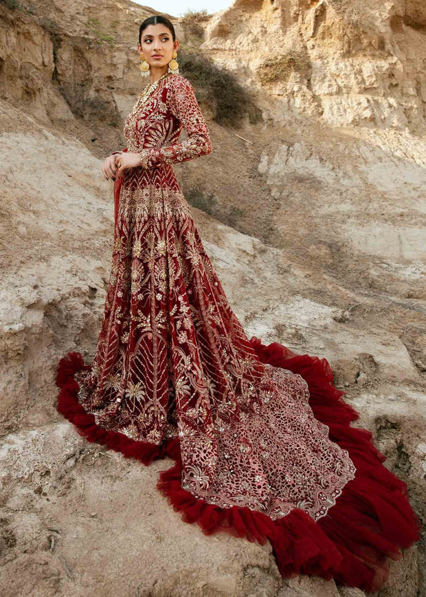 Designer Heavily Embellished Golden Red Lehenga Bridal Dress LARGE Designer Heavily Embellished Golden Red Lehenga Bridal Dress LARGE