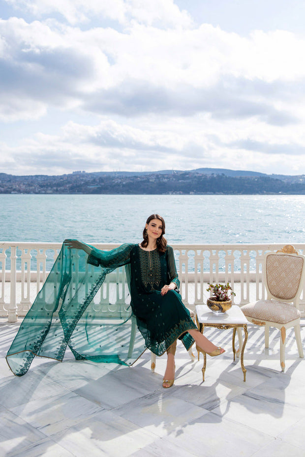 Green Salwar Kameez and Dupatta Pakistani Party Dress Online