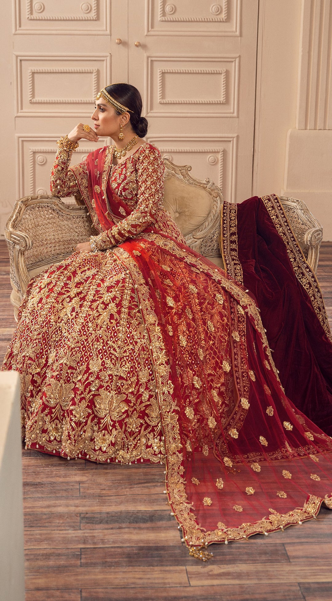 Heavy Dulhan Lehenga Chunni Gown Bridal Dress for Reception – Nameera by  Farooq