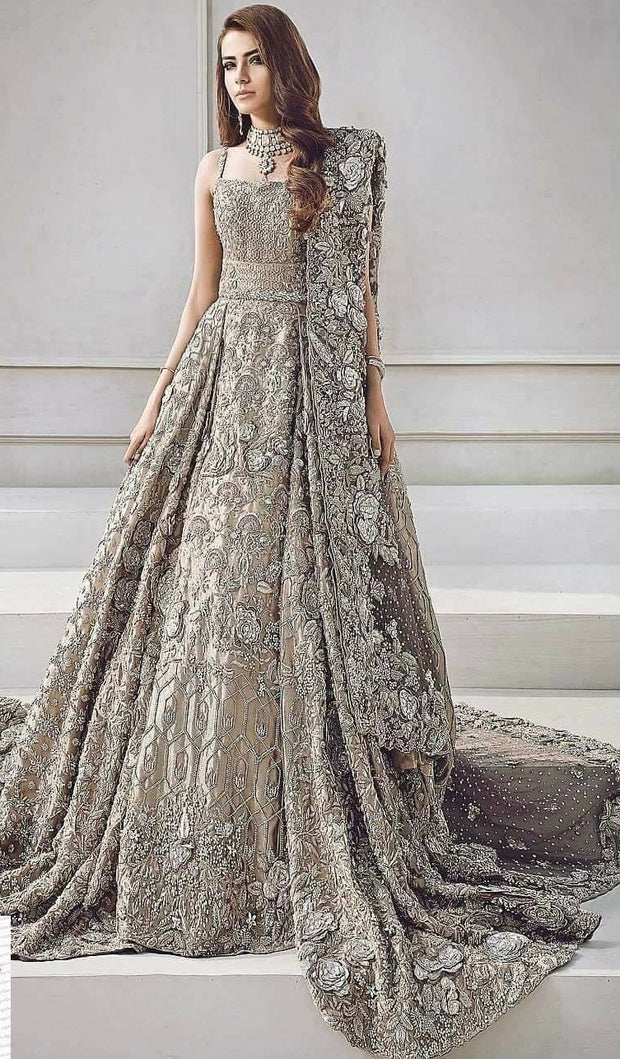 Beautiful heavy maxi lahnga in brownish silver color 