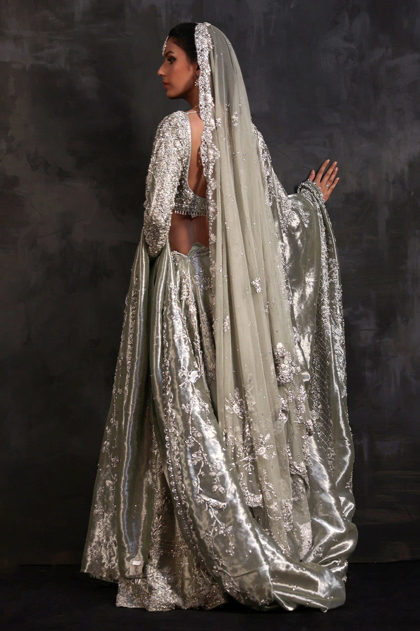 Stunning Pakistani Bridal Lehenga for Your Special Day