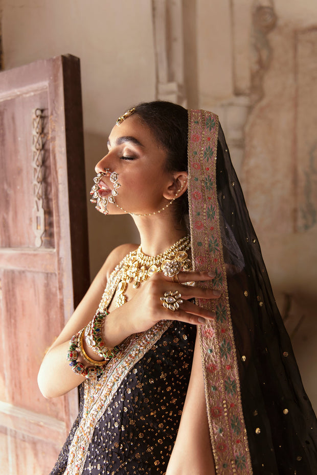 White Lehenga Jamawar Lehenga Blue Choli Banarsi Lehenga - Etsy | Fashion,  Pakistani lehenga, Indian designer outfits