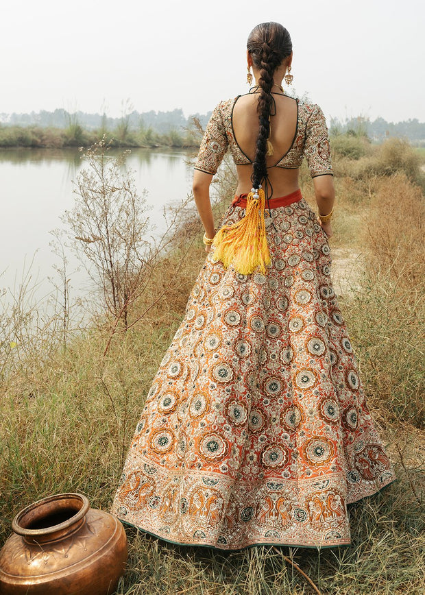 Indian Bridal Ghaghra Choli in Stylish Design for Wedding Backside Look