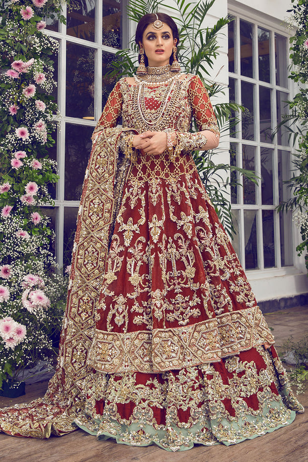 Indian designer wedding dresses with gold tilla work LARGE Indian designer wedding dresses with gold tilla work LARGE