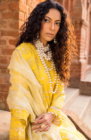 Kameez Trouser Dupatta Pakistani Eid Dress in Yellow Color