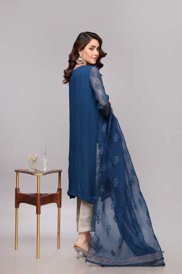 Latest Chiffon Pakistani Party Dress in Kameez Trouser Style
