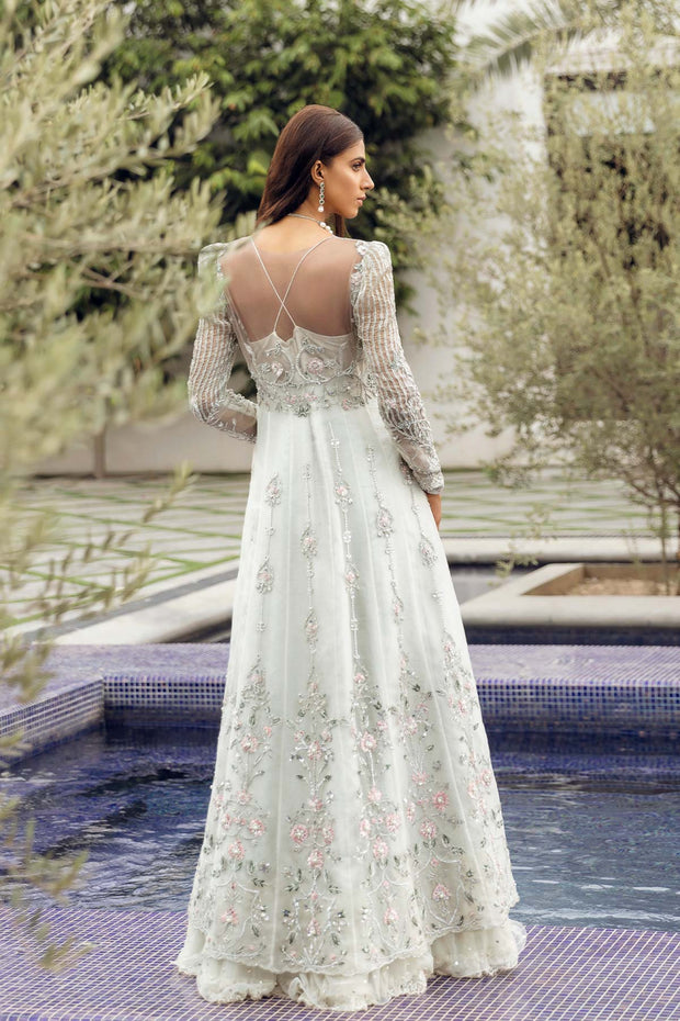 Latest Elegant Pakistani Wedding Gown Lehenga Dupatta Dress