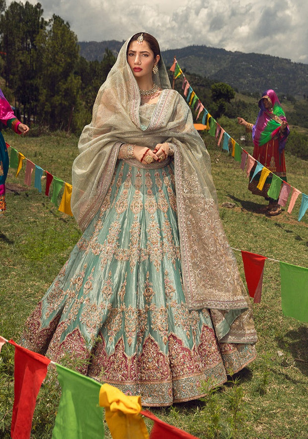 Latest Embellished Organza Choli with Bridal Lehenga and Net Dupatta Pakistani Wedding Dress