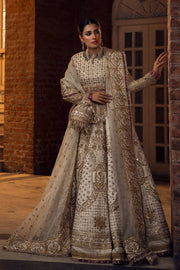 Latest Embellished Pakistani Bridal Dress in Alluring White and Gold Lehenga Choli Dupatta Style
