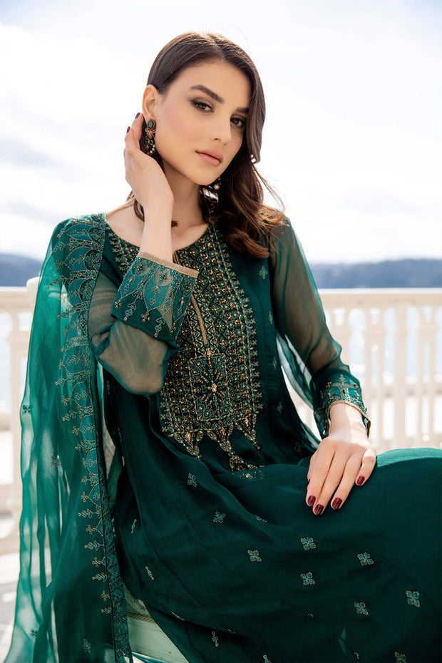 Latest Green Salwar Kameez and Dupatta Pakistani Party Dress