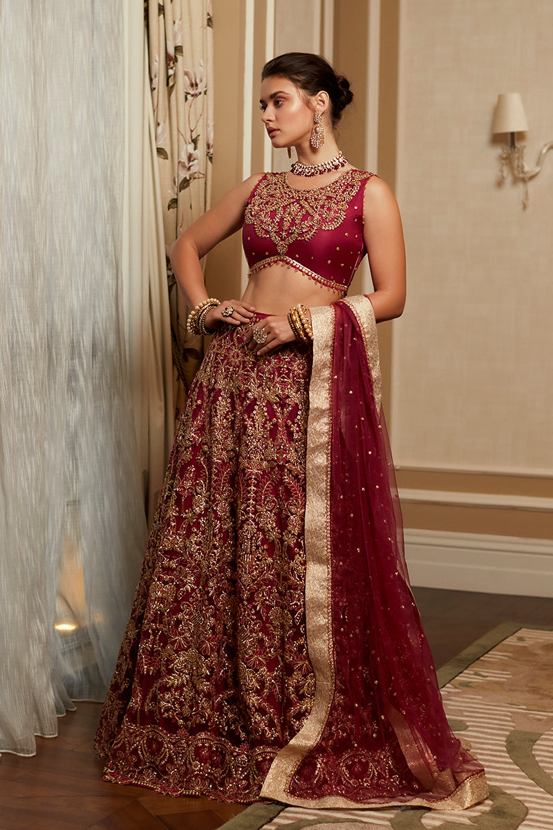 Latest Indian Bridal Dress in Lehenga Choli Dupatta Style