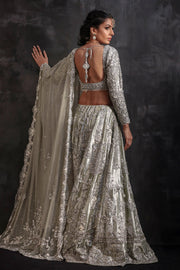 Latest Indian Bridal Wear in Lehenga Choli and Dupatta Style