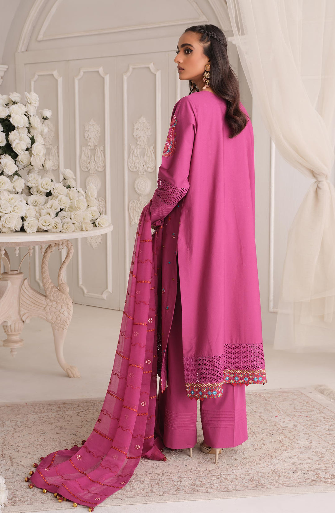 Latest Magenta Colored Lawn Salwar Kameez Pakistani Eid Dress