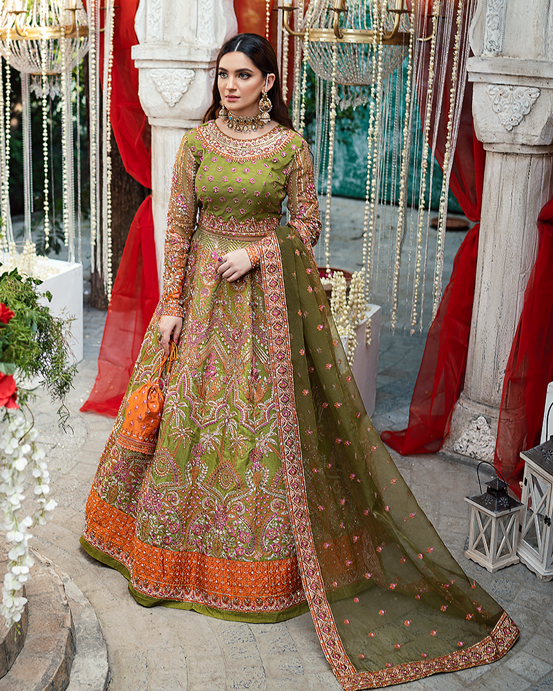 Exquisite Mehndi Dress - Bridal Lehenga Choli & Dupatta