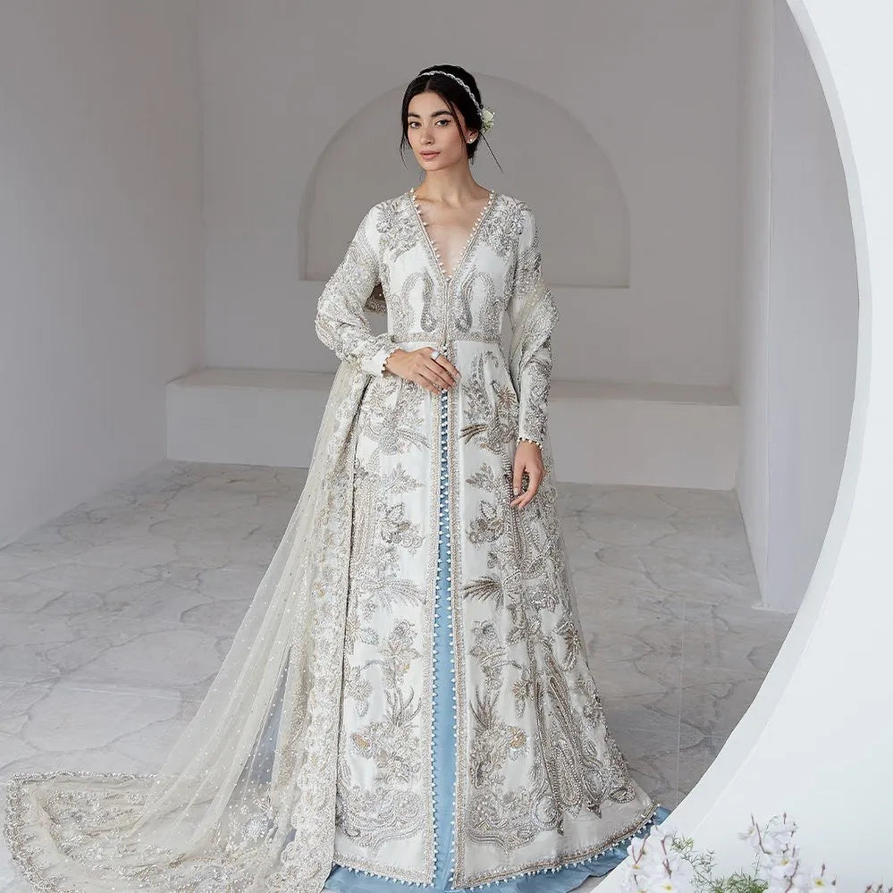Elegant Pakistani Bridal Dress | Open Pishwas & Bridal Lehenga