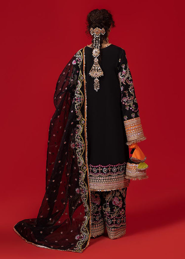 Latest Pakistani Black Dress in Salwar Kameez Dupatta Style