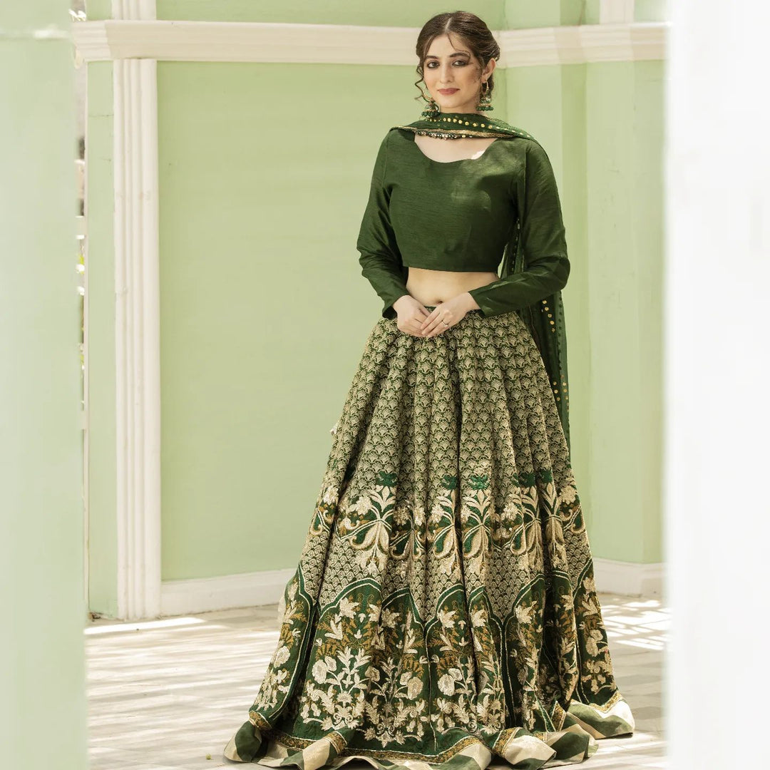 Elegant Green Pakistani Bridal Lehenga Choli for Weddings