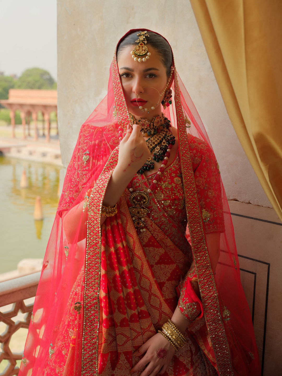 Elegant Pakistani Bridal Red Lehenga Choli Dupatta