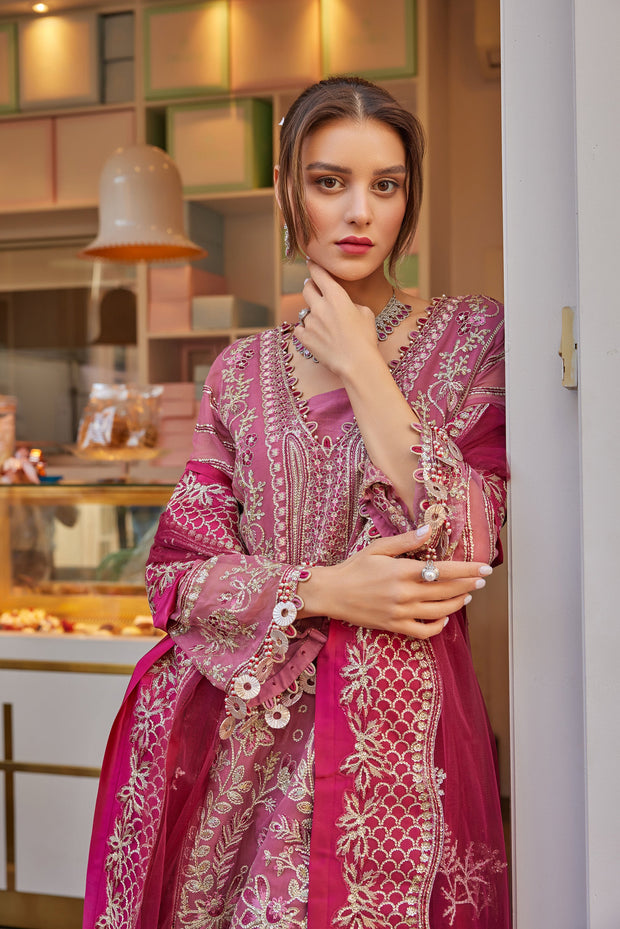 Latest Pakistani Chiffon Dress in Wedding Kameez Trouser Style