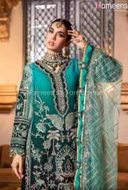 Latest Pakistani Chiffon Dress for Wedding Party Close Up Look