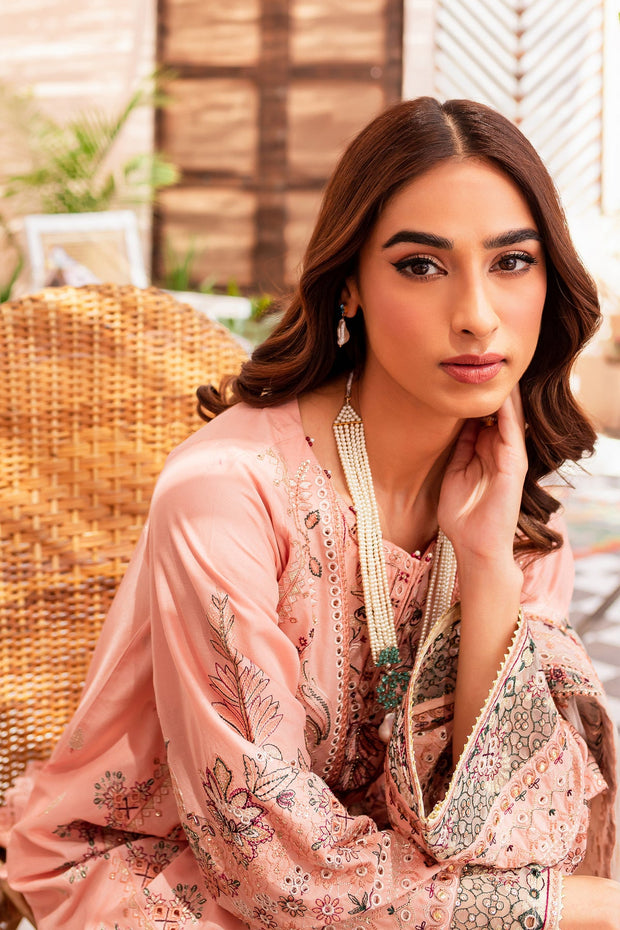 Latest Pakistani Eid Dress Pink Kameez Trouser Dupatta Style