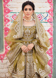 Latest Pakistani Pishwas Frock and Trousers Dress for Wedding
