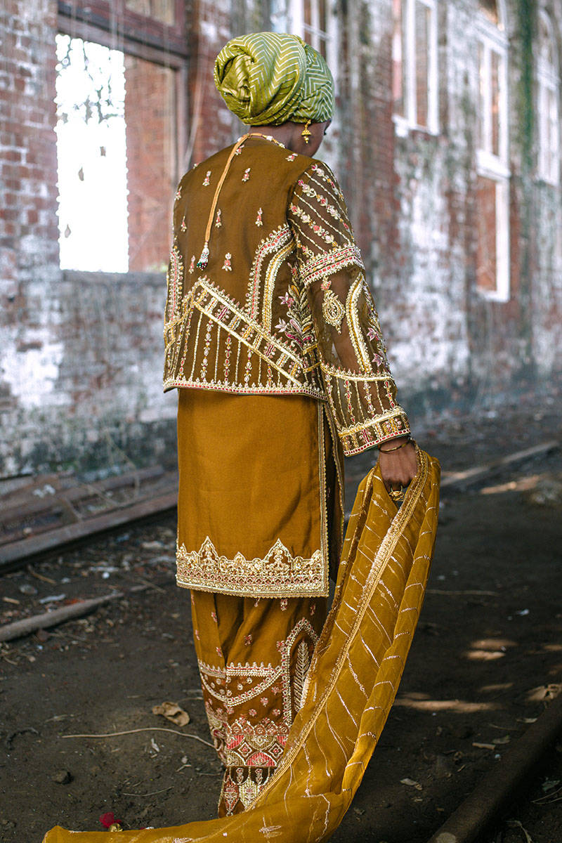Latest Pakistani Short Jacket Style Salwar Kameez Dress