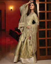 Latest Pakistani Wedding Dress in Gharara Kameez Dupatta Style