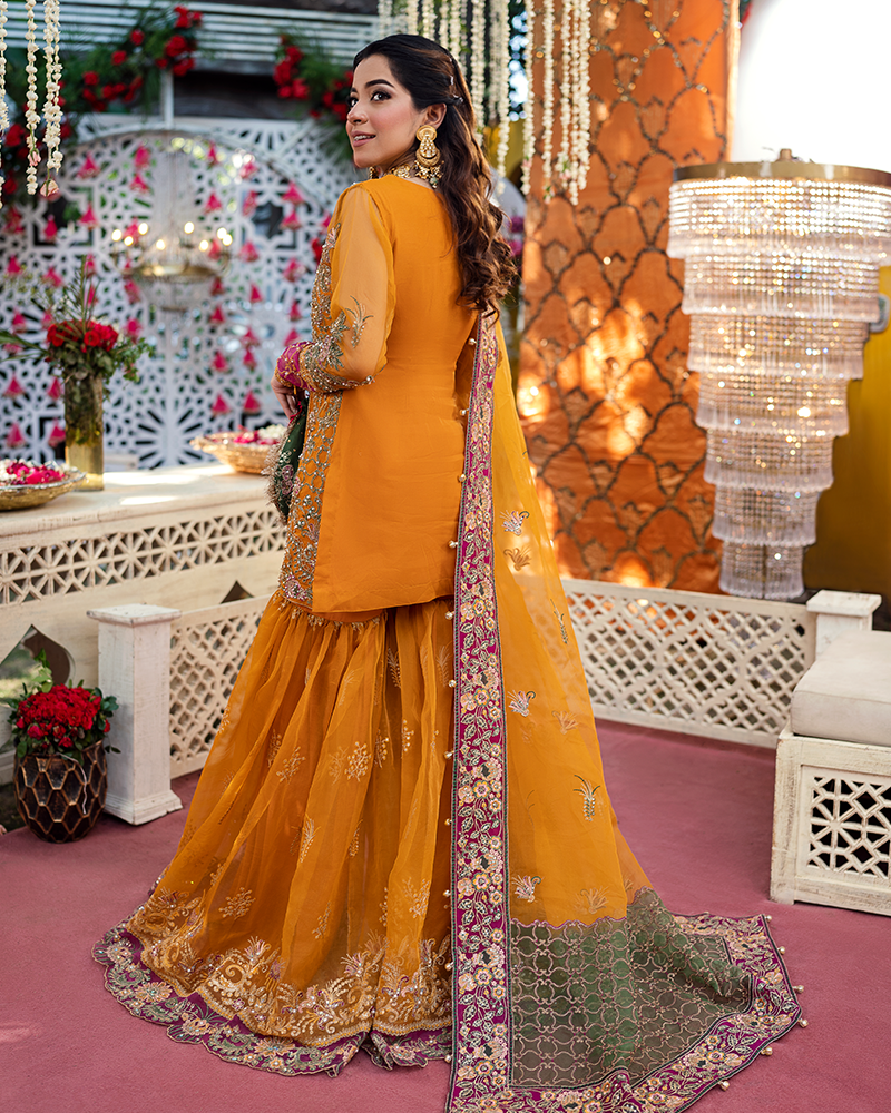 Latest Pakistani Wedding Dress in Kameez and Sharara Style