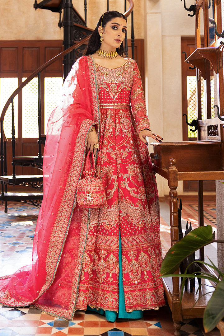 Latest Pakistani Wedding Dress in Pishwas and Lehenga Style