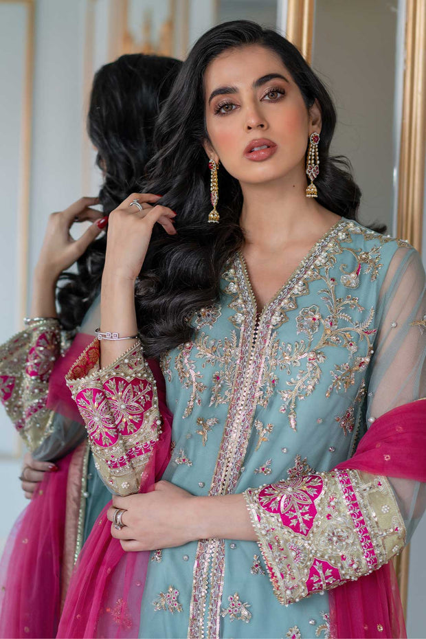 Latest Pakistani Wedding Dress in Sharara Kameez Dupatta Style
