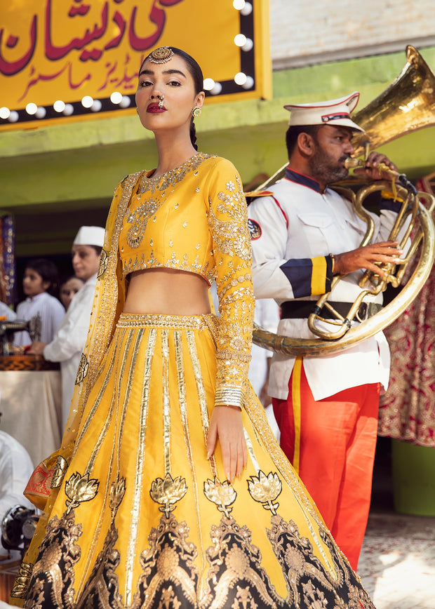 Latest Pakistani Yellow Lehenga with Choli Bridal Dress