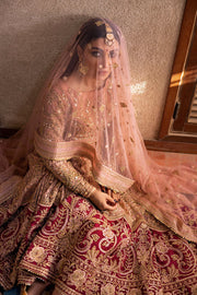 Latest Pishwas and Dupatta Pakistani Wedding Dress