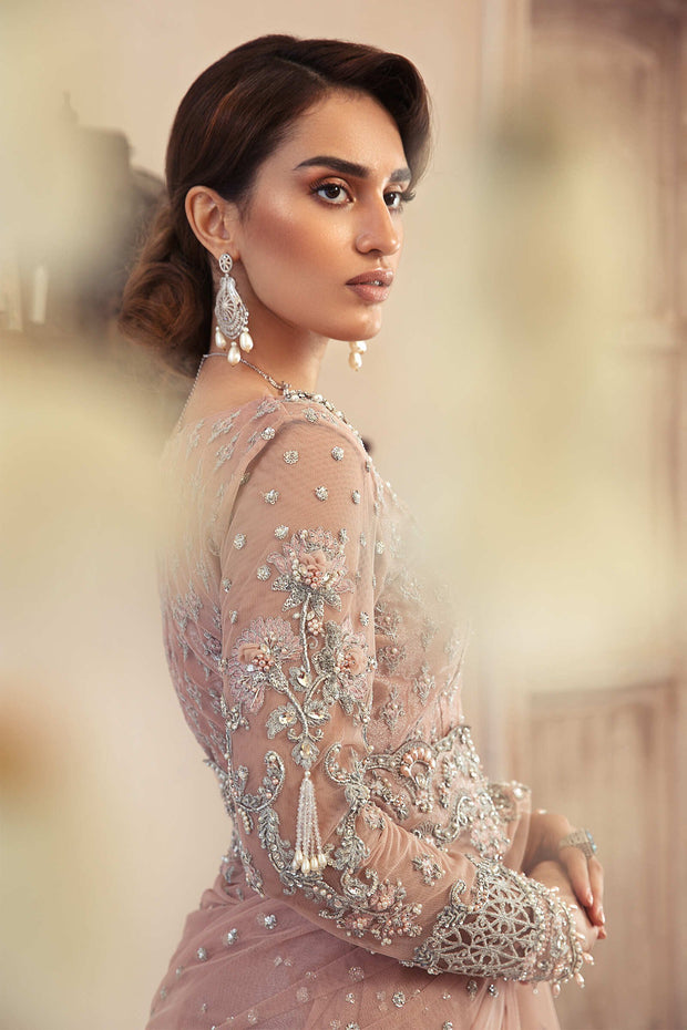 Latest Powder Pink Saree Pakistani Wedding Dress