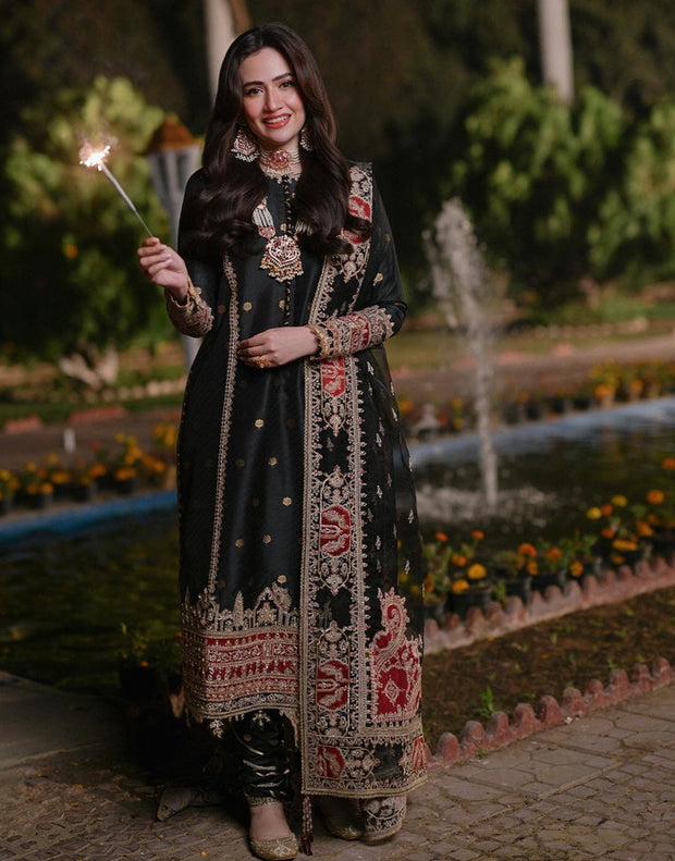 Latest Royal Kameez Trouser Pakistani Black Dress for Wedding