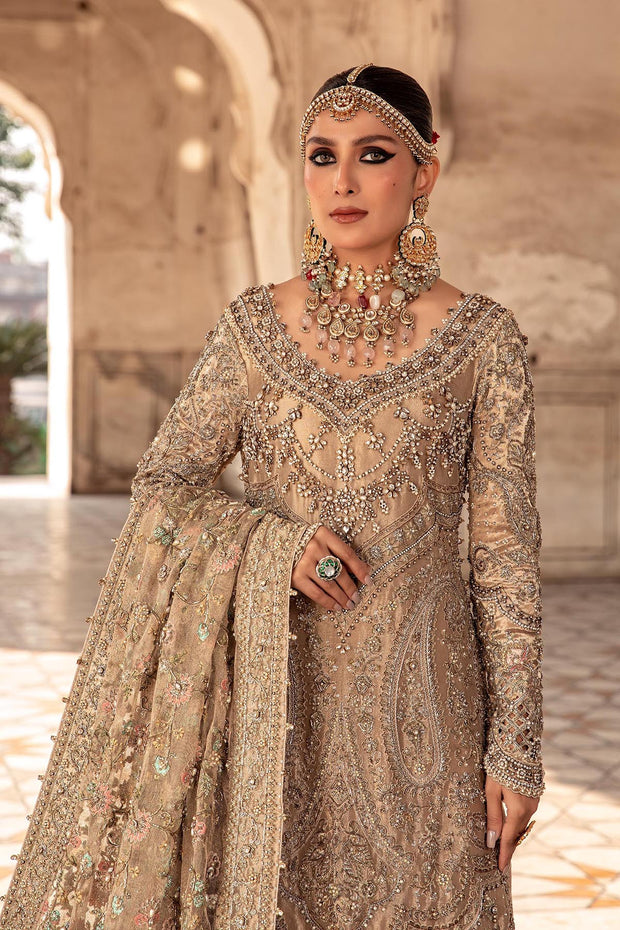 Latest Royal Pakistani Bridal Lehenga Kameez and Dupatta Dress
