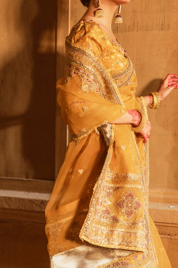 Latest Royal Pakistani Wedding Mustard Yellow Saree Dress