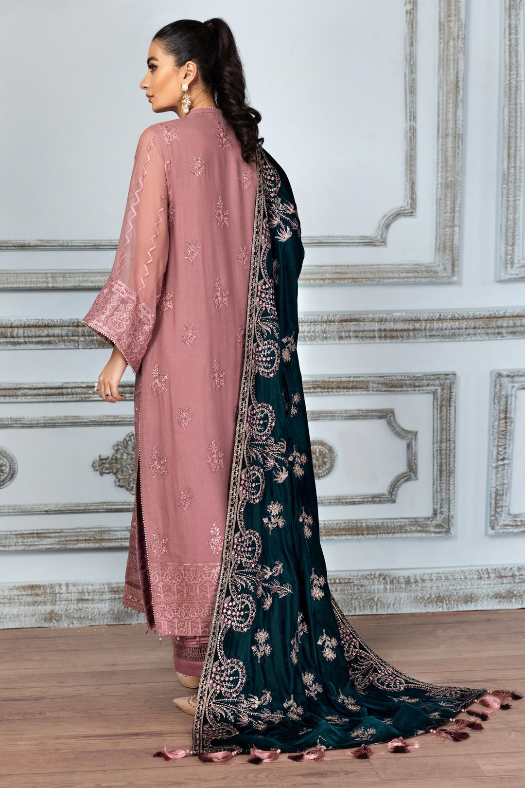 Latest Salwar Kameez Online in Tea Pink Color Online