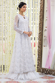 Latest Traditional Pakistani Nikkah Dress for Bride Online