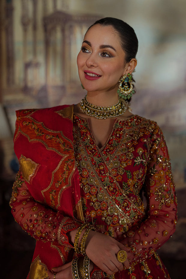 Latest Traditional Pishwas and Lehenga Pakistani Bridal Dress