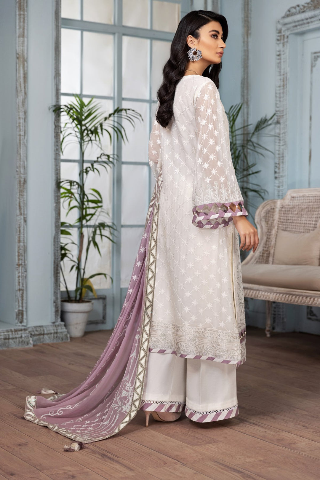 Latest White Salwar Kameez with Lilac Dupatta Online