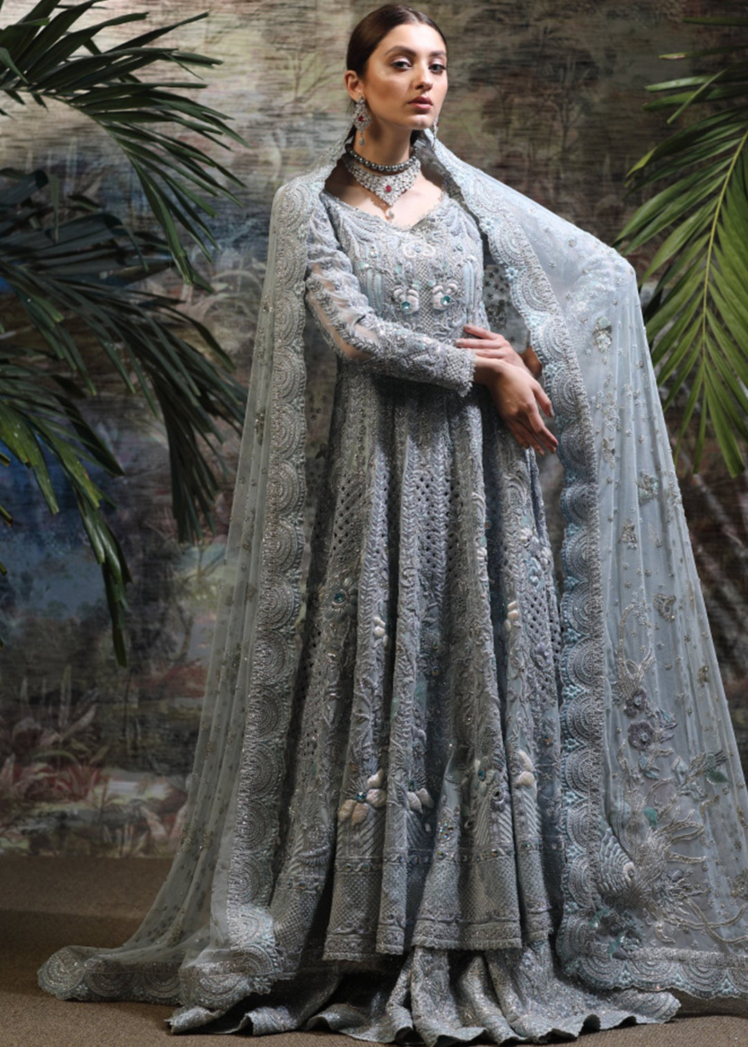 Latest Pakistani Bridal Heavy Dress for Wedding