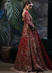 Latest Pakistani Bridal  Lehnga in Red Color for Wedding SideLook