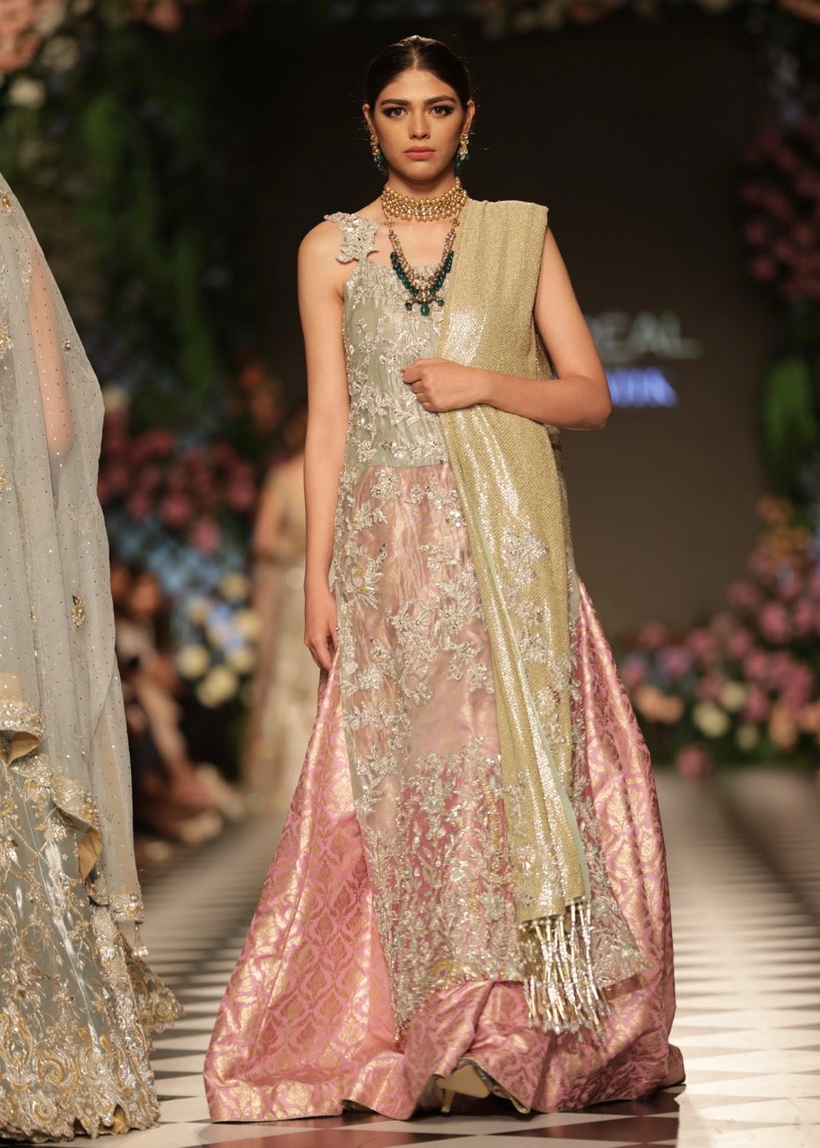 Latest Pakistani Pink Bridal Gown Dress for Wedding