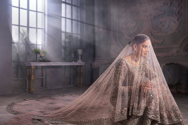 Long Tail Gown Dulhan Dress for Pakistani Bridal Wear 2022