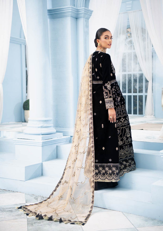 Magnificent Gown Dress Pakistani in Black Color Online