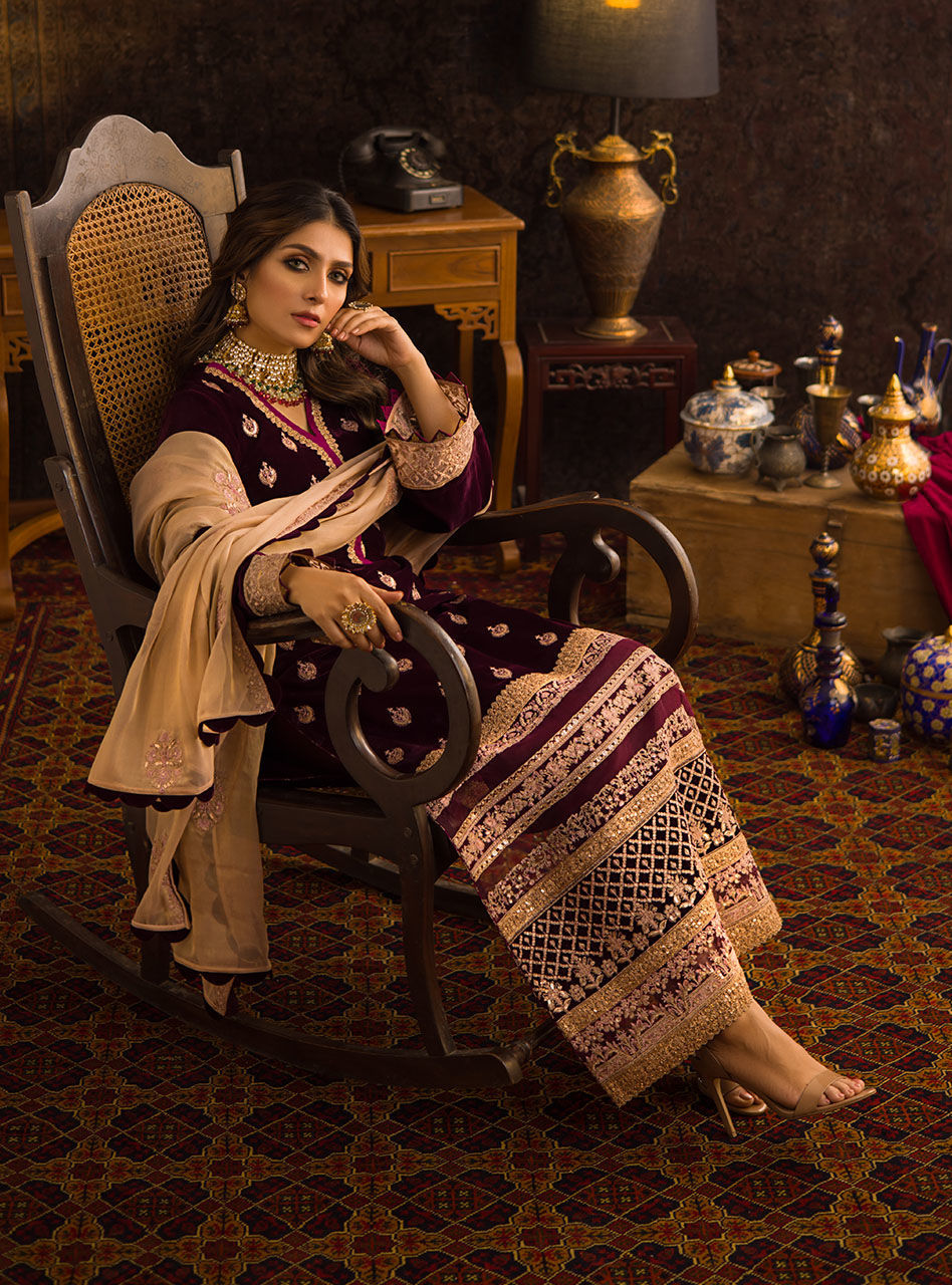 Maroon Velvet Salwar Kameez Design Pakistani